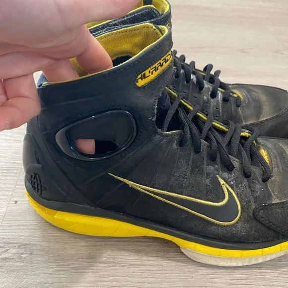 huarache kobe free agent sneakers